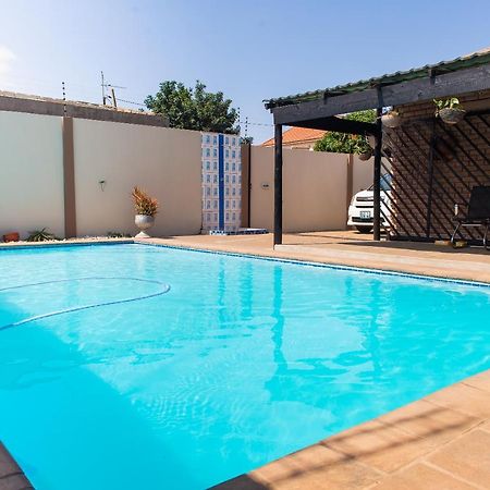 Casa Da Noleen Matola Exteriér fotografie