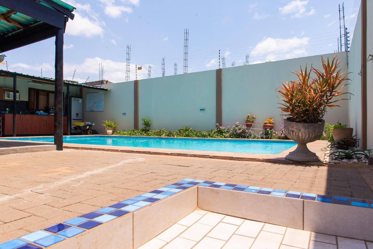 Casa Da Noleen Matola Exteriér fotografie