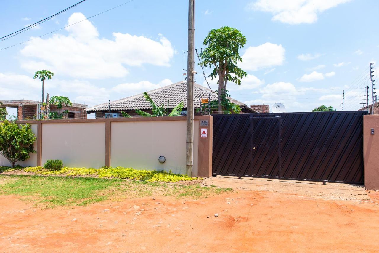 Casa Da Noleen Matola Exteriér fotografie